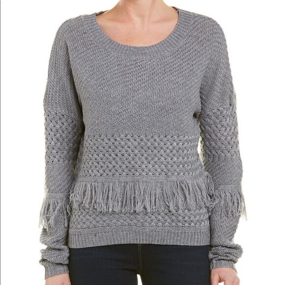 BB Dakota Women's Grey Candace Sweater with Hip and Forearm Fringe Detail sz S - Picture 1 of 5